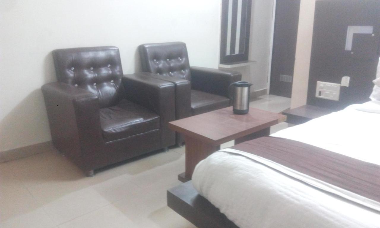 Hotel Priya Palace Ranchi Dış mekan fotoğraf