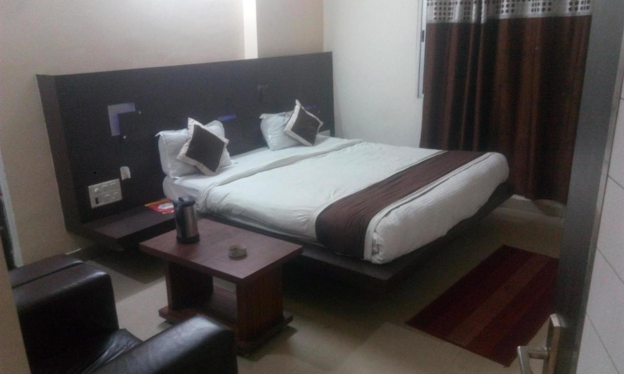 Hotel Priya Palace Ranchi Dış mekan fotoğraf