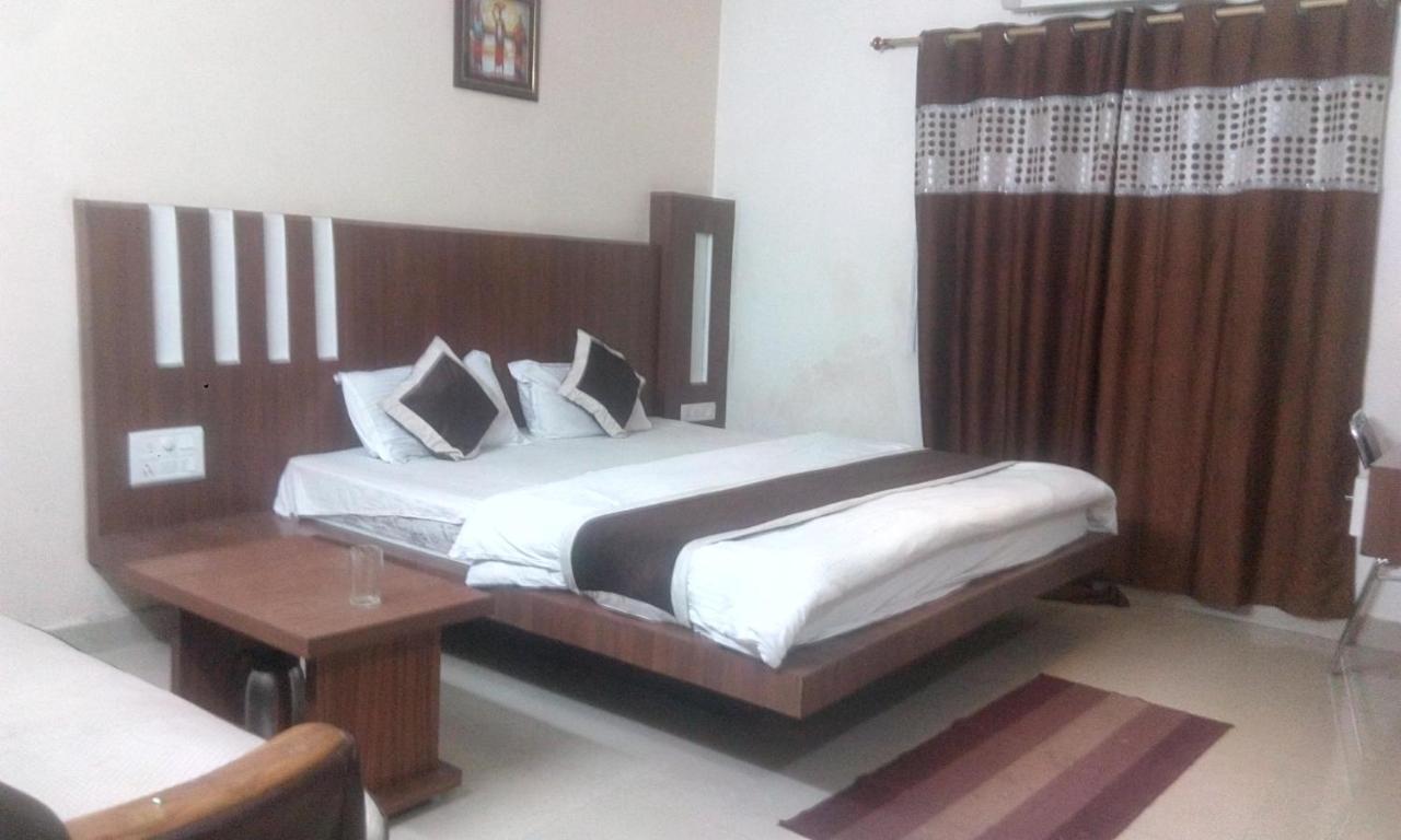 Hotel Priya Palace Ranchi Dış mekan fotoğraf